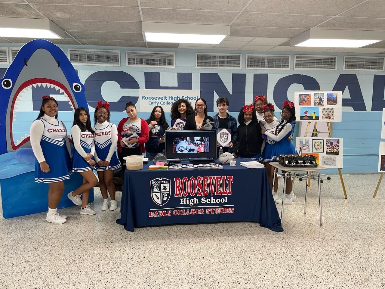 Roosevelt students at School Choice fair